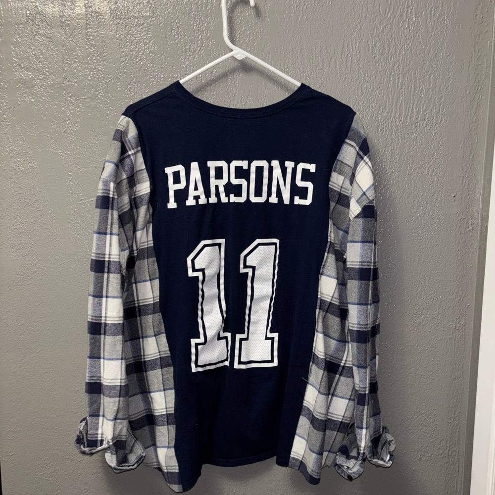 Upcycled Nike Tee x Flannel
